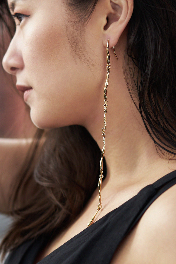 Tinicoterie Down The Memory Lane Long Earring - Gold - model side