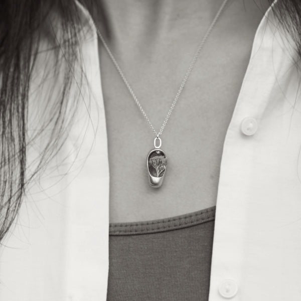 Headspace Vase Necklace - Sterling Silver - TiniCoterie